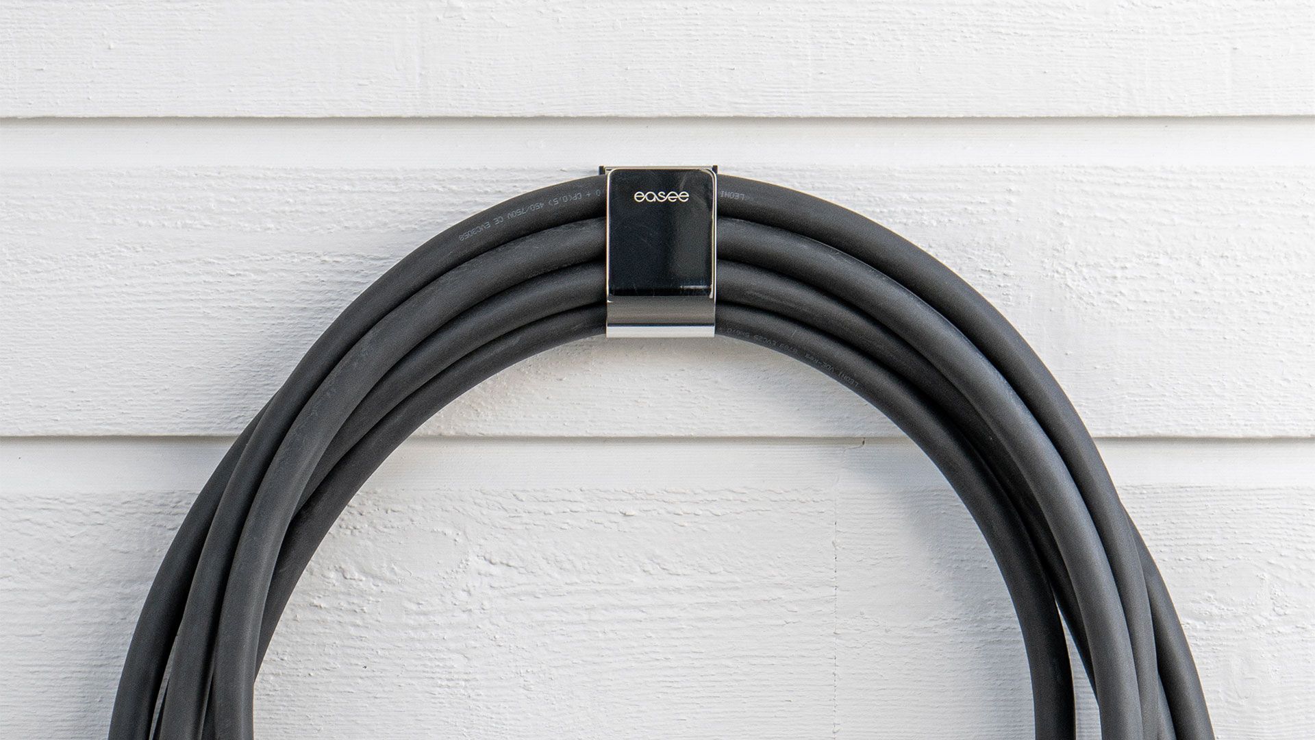 Easee U Hook Premium | INTIN Smarthusarkitekt Easee — Kabelholder kabeloppheng til ladekabel